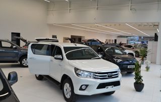 showroom Toyota
