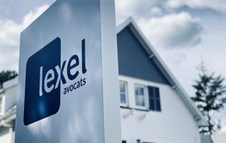 Bâtiment LEXEL avec logo