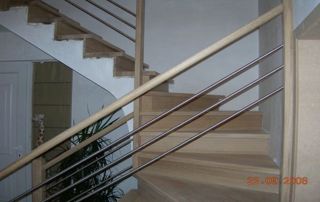 escaliers en bois avec rampe - déco bois